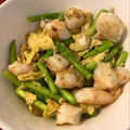caruga's cooksnap of when they made 海老とアスパラガスと卵の塩炒め.
