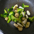 ＫＯＲＯ♪'s cooksnap of when they made エビとイカとブロッコリーの中華炒め.