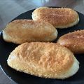 mogulab's cooksnap of when they made さっくりフワッ◇中味もおいしいカレーパン.