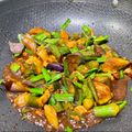 サクラメントの母's cooksnap of when they made オクラと鶏もも肉の甜麺醤炒め.