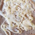 くむちん's cooksnap of when they made 簡単惣菜パン！玉ねぎマヨチーズトースト.