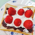 みっちゃん❇️68's cooksnap of when they made まるでケーキ♬塩パンあんこ苺他の果物でも.
