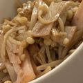 MULA's cooksnap of when they made 簡単 えのきとハムのマヨカレー炒め.