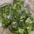 はいテケゆら's cooksnap of when they made ブロッコリーの洗い⇒切り⇒蒸し⇒保存.
