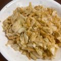 あやママ99's cooksnap of when they made 味見で半分なくなるキャベツの胡麻和え.