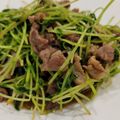 kumaGORO56's cooksnap of when they made 豆苗と豚バラのうま味炒め.