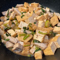 食いしん坊河童's cooksnap of when they made 豚肉と小松菜と厚揚げの炒め物.