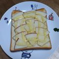 和☆2049's cooksnap of when they made りんごトースト♪.