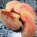 くろちゃん's cooksnap of when they made 桃の切り方簡単綺麗ビックリするよ！.
