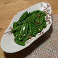 みほ's cooksnap of when they made 絹さやの中華炒め＊ニンニク黒胡椒＊時短.