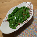 みほ's cooksnap of when they made 絹さやの中華炒め＊ニンニク黒胡椒＊時短.