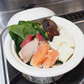バカリャウ's cooksnap of when they made リメイク残りのお刺身とﾂﾏで簡単一人鍋☆.