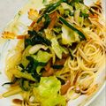 さんちゃん（╹◡╹）'s cooksnap of when they made ニラとソーセージの焼きそば　322.