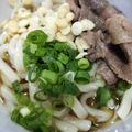 yuccov3v's cooksnap of when they made 本場讃岐の温玉肉ぶっかけうどん.