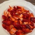Yokchina's cooksnap of when they made レモン香る、イチゴマリネ.