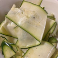 キュキュットさん's cooksnap of when they made ズッキーニのサラダ★シンプルにベスト食感.