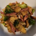 クックECV9QY☆'s cooksnap of when they made ブロッコリーポテトウインナーの醤油炒め.
