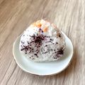 悠LOVE航's cooksnap of when they made ゆかりごはんで鮭おにぎり.