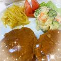 オウジリリノエ's cooksnap of when they made 雑誌に掲載された簡単煮込みハンバーグ.