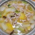 クックY08S17☆'s cooksnap of when they made 寒い日に♡白菜と豚バラの味噌バター鍋.