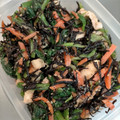 ラブさかなっこ's cooksnap of when they made お惣菜屋のほうれん草とひじきの胡麻和え.