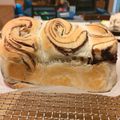 ☆とんとこ豚☆'s cooksnap of when they made HB生地で❇折り込みチョコパン❇.