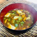 料理男子部🍻's cooksnap of when they made 朝食！　オクラ　なめこ　豆腐の　味噌汁！.