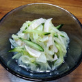 YCHキッチン's cooksnap of when they made 新玉ねぎときゅうりとハムのサラダ.