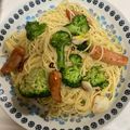 バウンド's cooksnap of when they made ブロッコリーとウインナーのペペロンチーノ.