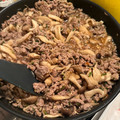 あいぇな's cooksnap of when they made えのきと豚ひき肉のそぼろ丼.