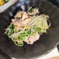 ちゃちゅ2's cooksnap of when they made 節約副菜♡豆苗&もやしの豚冷しゃぶサラダ.