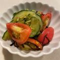 *けいこっこ*'s cooksnap of when they made 超簡単！キュウリとトマトの塩昆布サラダ.