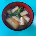 クックあさみちゃん's cooksnap of when they made 簡単小松菜と油揚げの麺つゆお雑煮.
