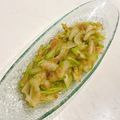 なつき☆ミ's cooksnap of when they made ポリポリ食感☆セロリの浅漬け梅おかか和え.