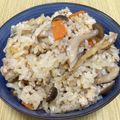 まりっコぐらし's cooksnap of when they made 鶏ひき肉としめじの炊き込みご飯.