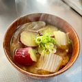 azbjbn's cooksnap of when they made さつまいもの具だくさん味噌汁.
