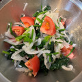 tac1's cooksnap of when they made ほうれん草と新玉ねぎの中華風サラダ.