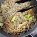ここあいママりん's cooksnap of when they made 安い！簡単！美味♫もやしと挽肉あんかけ丼.