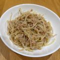 ママメイン！時々子供's cooksnap of when they made 【話題入り】もやしとツナのサラダ.