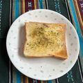 るんちゃん168's cooksnap of when they made ガーリックトースト☆食パン／フランスパン.