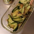 アクセル☆'s cooksnap of when they made きゅうりと搾菜の姜葱醤和え.