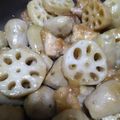クックMO63WW☆'s cooksnap of when they made 鶏肉・里芋・レンコンの煮物.