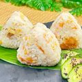岡山県料理サークルちゃお〜's cooksnap of when they made 梅、おかか、天かすのおにぎり♪.