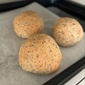YTY7rose's cooksnap of when they made 30分で完成！？不思議パンの豆乳ゴマパン.