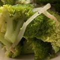 MULA's cooksnap of when they made 簡単☆ブロッコリーともやしの和え物♪.