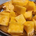 こきなりチャンネル父's cooksnap of when they made 丸ごと1個！パイナップルの切り方.