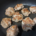 よっしきっち's cooksnap of when they made 旨っ！お弁当に☆豚こま丸っこい焼き.