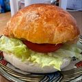 miwaco1207's cooksnap of when they made 手捏ねで簡単＊ふんわりハンバーガーバンズ.