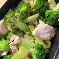 テヌキン☆'s cooksnap of when they made ブロッコリーとサラダチキンの中華和え.