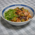 たつよん＠４４４'s cooksnap of when they made レンジdeとろとろなすと照り豚丼.